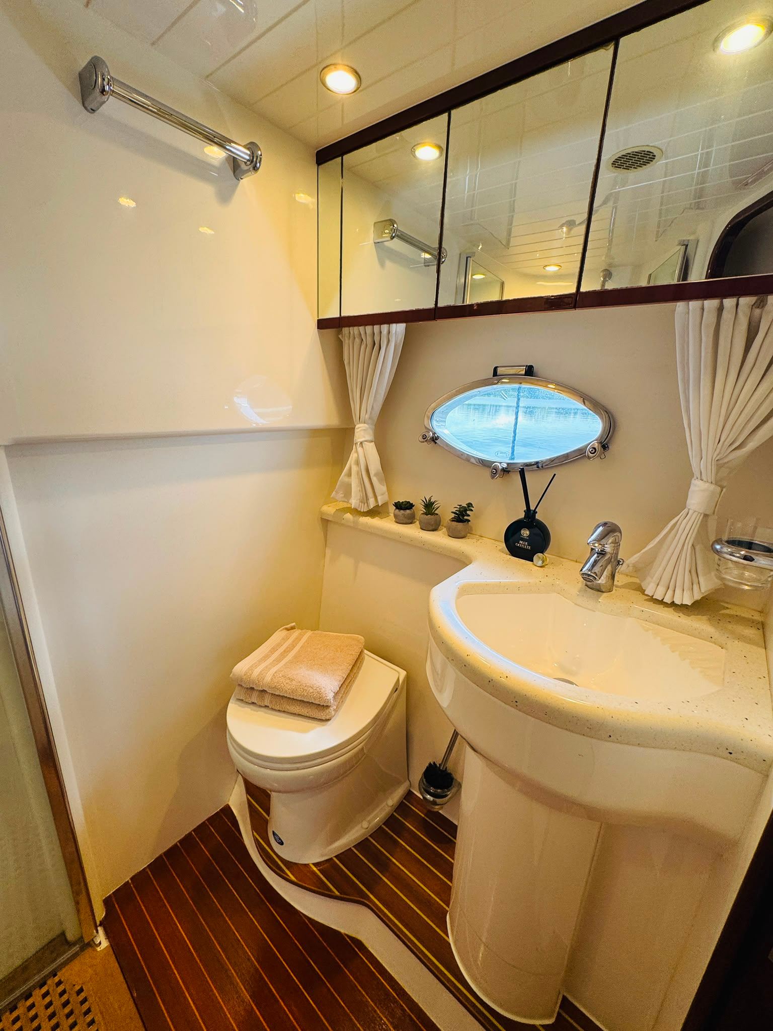 Princess V50 — foto 15